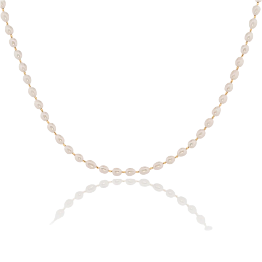 Dainty Pearls Necklace