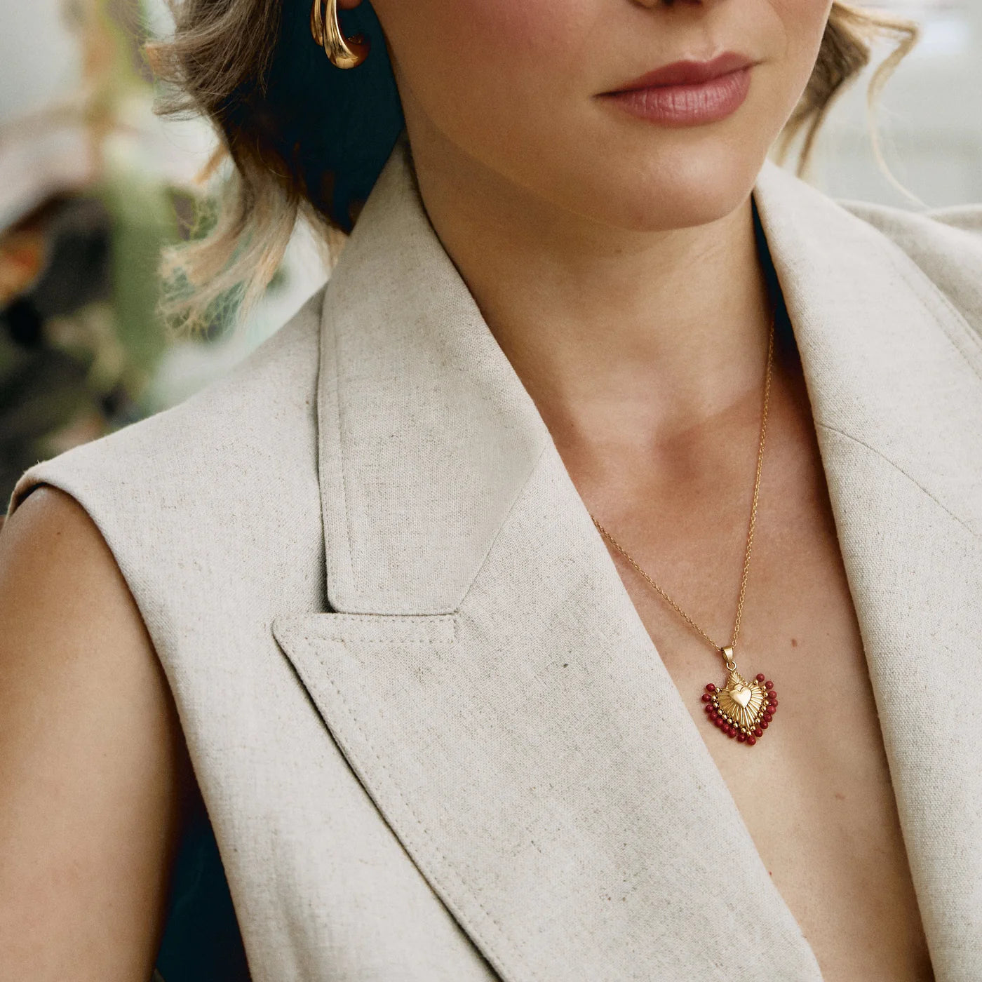 Cuore Coral Stone Necklace