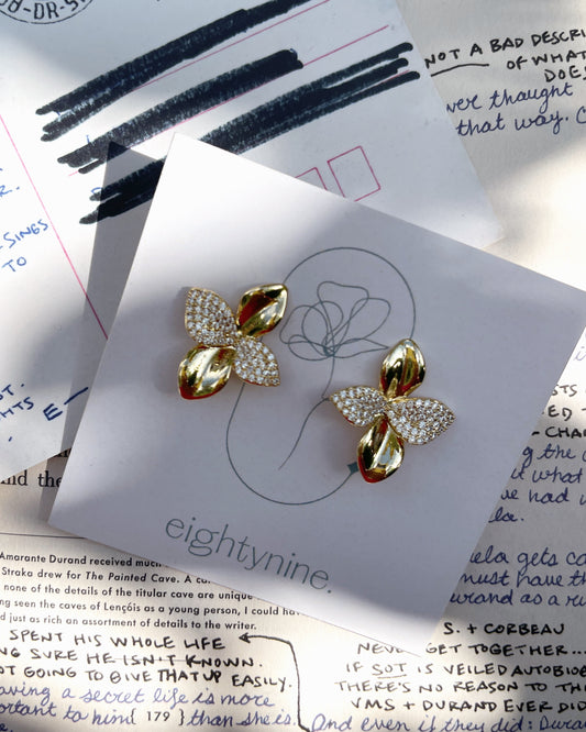 Pétalos Studs