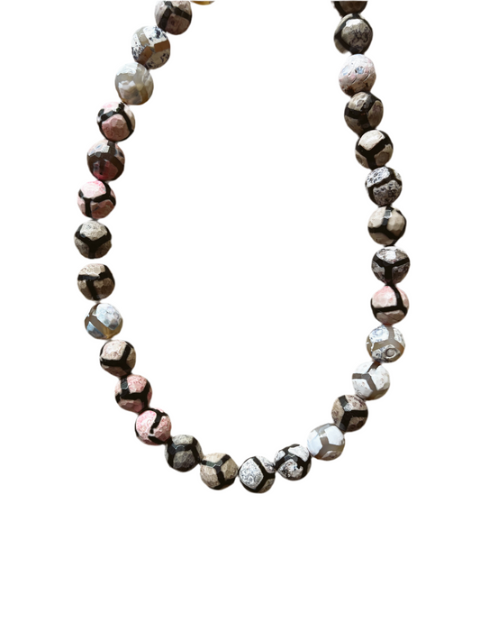 Rosa Necklace
