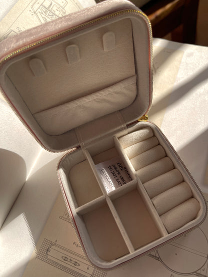 Velvet Travel Jewelry Box — Pink