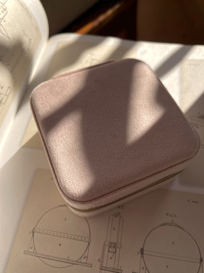 Velvet Travel Jewelry Box — Pink